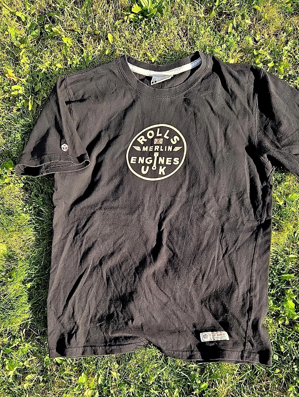 Red Canoe Rolls Royce Merlin Engines T-Shirt Graphic